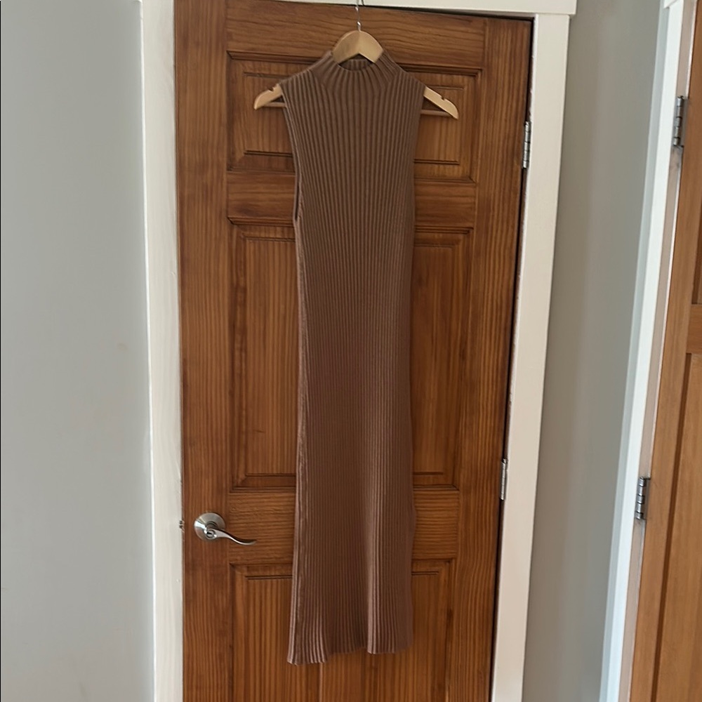 Sleeveless Brown Maxi Dress